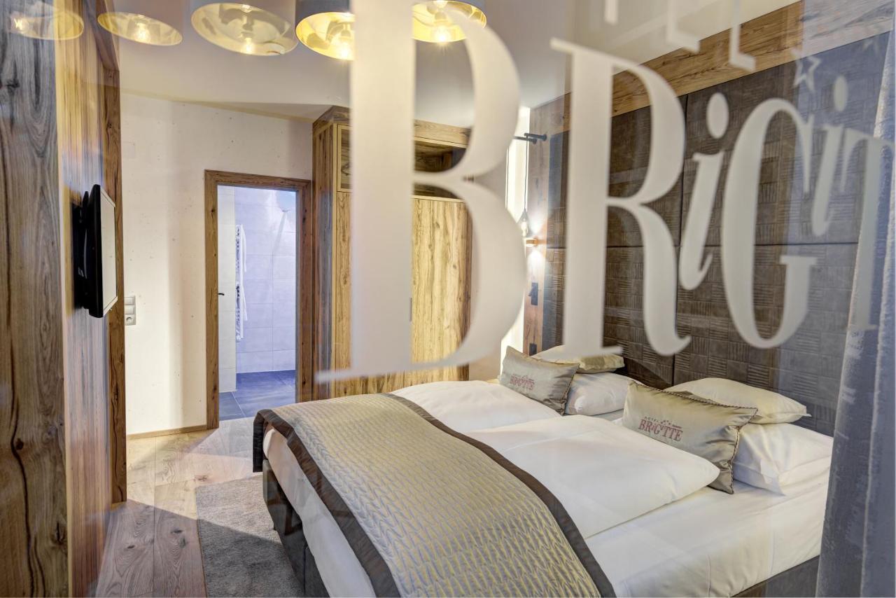 Hotel Brigitte อิสชเกิล ภายนอก รูปภาพ