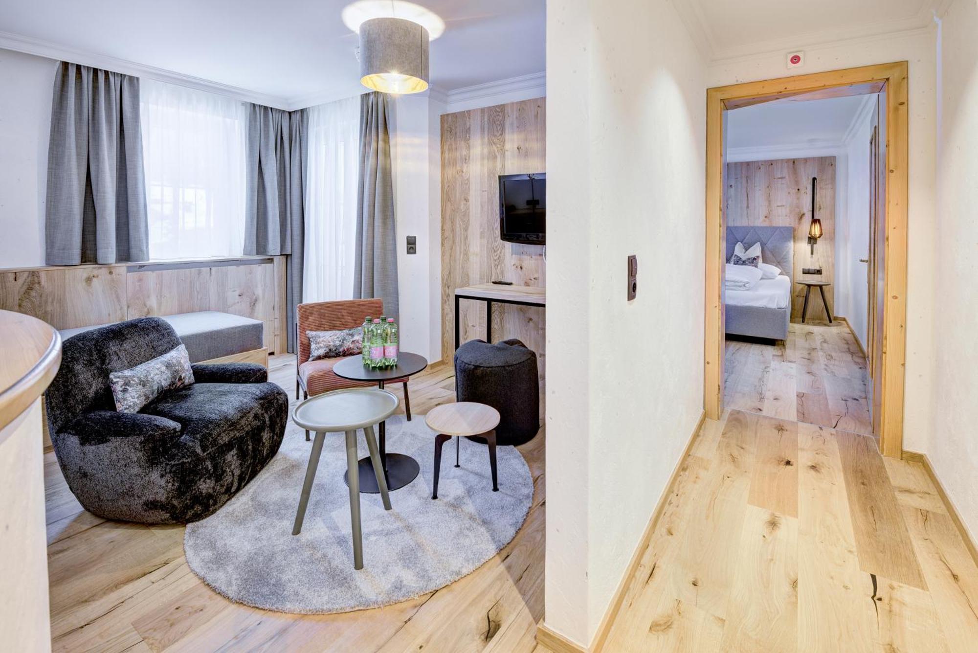 Hotel Brigitte อิสชเกิล ภายนอก รูปภาพ