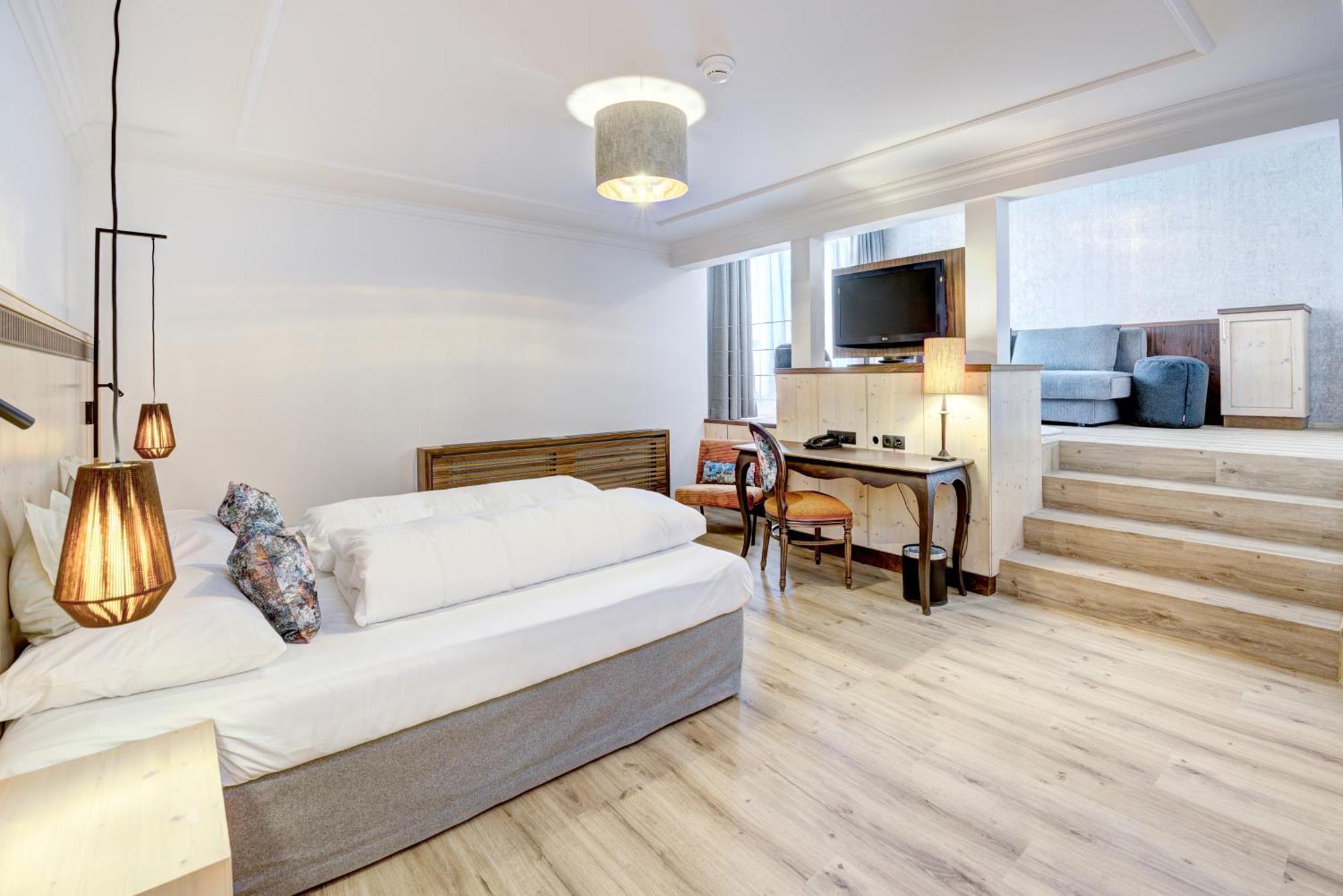 Hotel Brigitte อิสชเกิล ภายนอก รูปภาพ