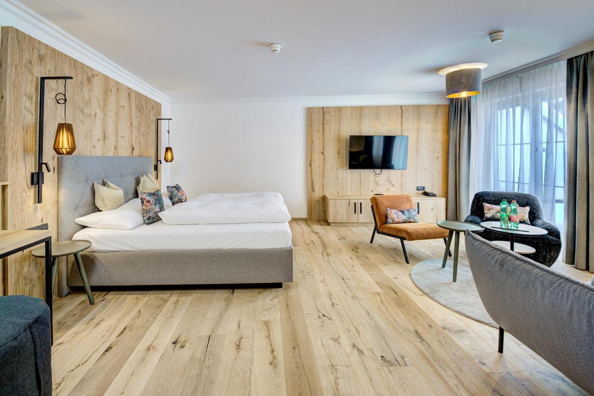 Hotel Brigitte อิสชเกิล ภายนอก รูปภาพ