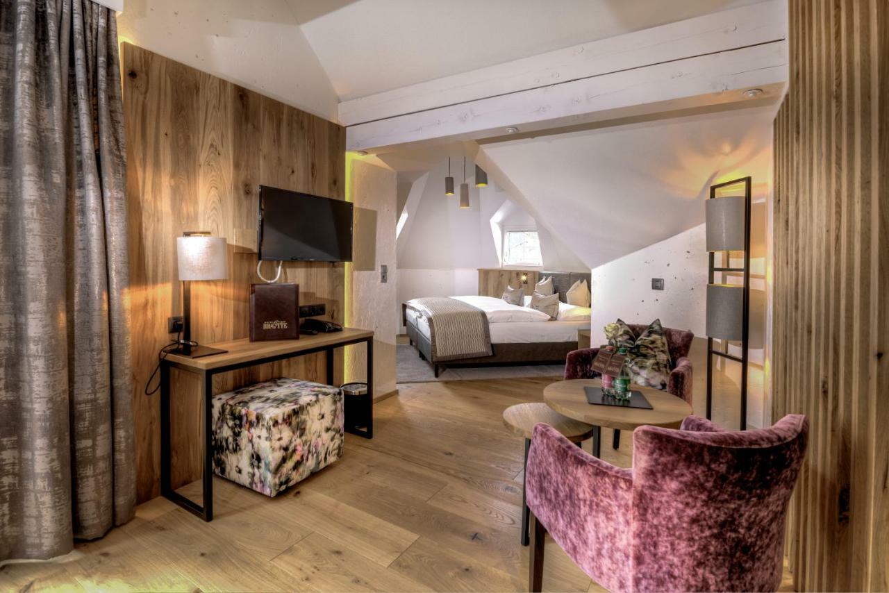 Hotel Brigitte อิสชเกิล ภายนอก รูปภาพ